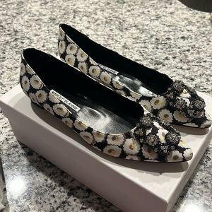 Manolo Blahnik Pointed Statement Flats Size 7.5